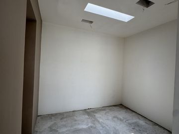Venta de Residencia en Rancho San Juan – Zona Esmeralda