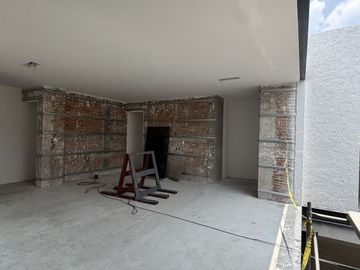 Venta de Residencia en Rancho San Juan – Zona Esmeralda