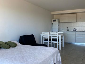 Moderno monoambiente con vista al mar en Punta Mogotes