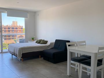 Moderno monoambiente con vista al mar en Punta Mogotes