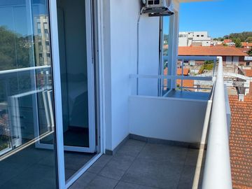 Moderno monoambiente con vista al mar en Punta Mogotes