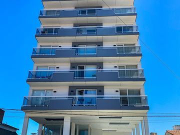 Moderno monoambiente con vista al mar en Punta Mogotes