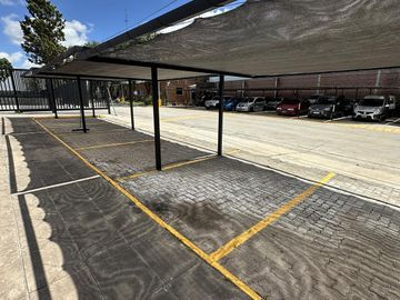 Depósito en El Talar