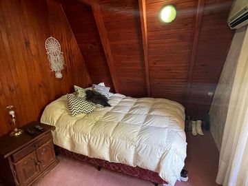 Casa en  Venta con piscina, mas dpto, mas local comercial.