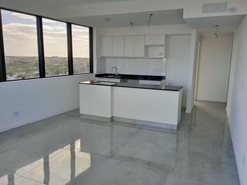 Departamento 2 ambientes a estrenar en torre de categoría. Piso alto.