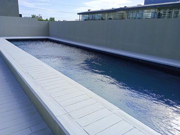 Departamento 2 ambientes a estrenar en torre de categoría. Piso alto.