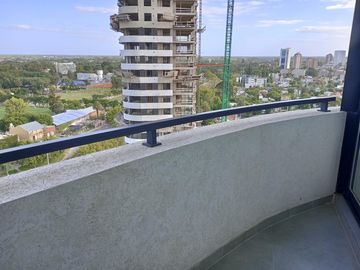Departamento 2 ambientes a estrenar en torre de categoría. Piso alto.
