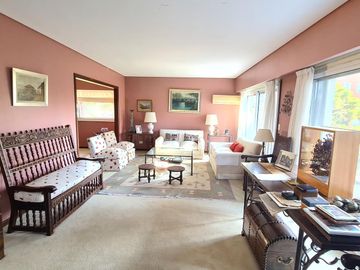 La Lucila - Departamento Venta USD 395.000