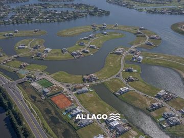 Lote a la LAGUNA de 910 m2,  en venta  en Los Puentes - Nordelta