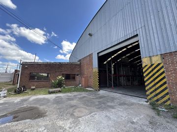 Depósito en El Talar