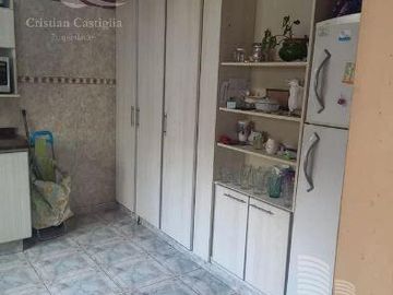 VENTA -CASA MULTIFAMILIAR, PATIO, TERRAZA- VILLA BALLESTER