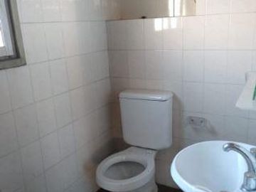 VENTA -CASA MULTIFAMILIAR, PATIO, TERRAZA- VILLA BALLESTER