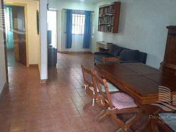 VENTA -CASA MULTIFAMILIAR, PATIO, TERRAZA- VILLA BALLESTER