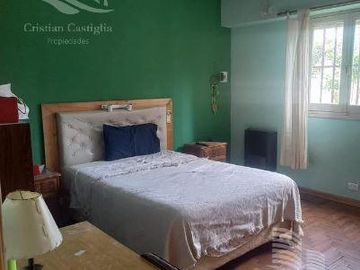 VENTA -CASA MULTIFAMILIAR, PATIO, TERRAZA- VILLA BALLESTER