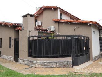 PH  VENTA OLIVOS 4 AMBIENTES LUMINOSO INDEPENDIENTE