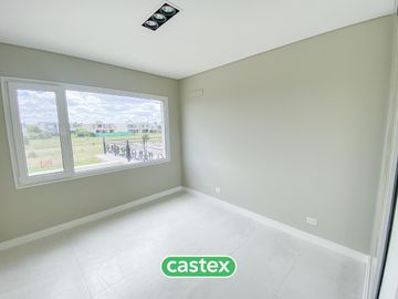 Casa en venta en Terralagos, Canning