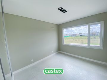 Casa en venta en Terralagos, Canning