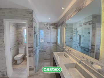 Casa en venta en Terralagos, Canning