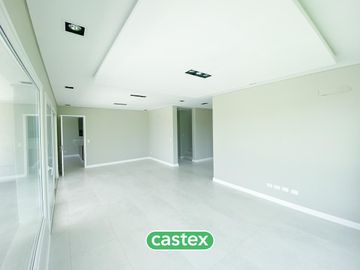 Casa en venta en Terralagos, Canning