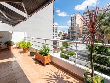 Venta  · Departamento   ·5 ambientes (duplex)  · cochera  · terraza propia   · Apto crédito