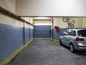 APTO CREDITO! Cómodo y luminoso 5 ambientes con vista al Parque Centenario