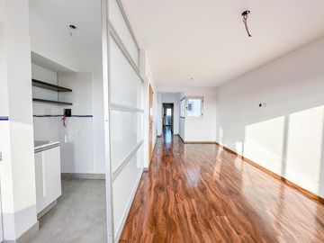 Departamento en venta en Echesortu, Rosario 1 dormitorio c/ patio y amenities.