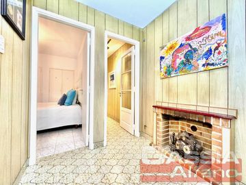 CHALET IMPECABLE ESTADO, 4 AMBIENTES, GARAGE, TERRAZA, GIMNASIO, SUP CUB. 152m2