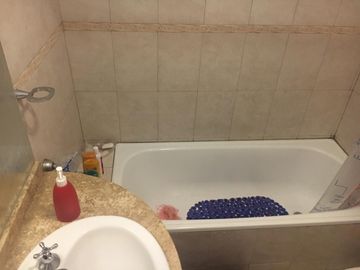 Casa en  VENTA EN ARGUELLO A METROS DE RECTA ZONA COLEGIOS
