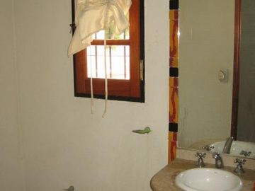 Casa en  VENTA EN ARGUELLO A METROS DE RECTA ZONA COLEGIOS