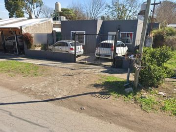 Casa en venta - 3 Dormitorios 1 Baño - Cochera - 400Mts2 - Claypole