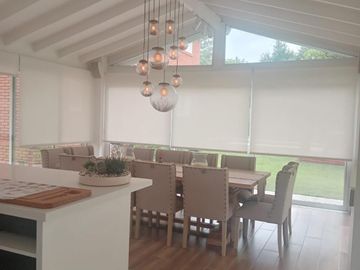Casa en venta - 3 Dormitorios 3 Baños - Cochera - 1.100Mts2 - Campana
