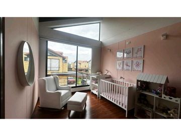 Hermosa casa en arriendo- Bosque Madero