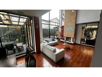 Hermosa casa en arriendo- Bosque Madero