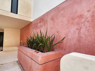 Venta de casa en el Centro remodelada de 3 Habitaciones con piscina