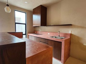 Venta de casa en el Centro remodelada de 3 Habitaciones con piscina