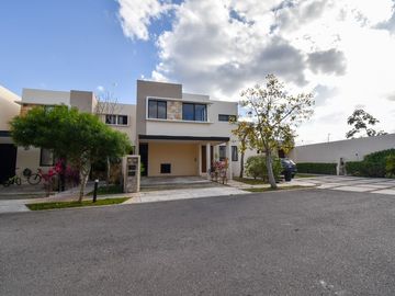 Casa en Venta en Cumbres Novonorte en Mérida Yucatán.