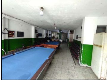 Venta Casa Independiente En El Barrio Popular En Sector Residencial Y Comercial