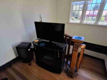 Se vende hermosa casa Playa Ancha, Av Gran Bretaña.Ew.-