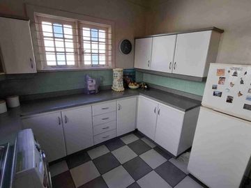 Se vende hermosa casa Playa Ancha, Av Gran Bretaña.Ew.-