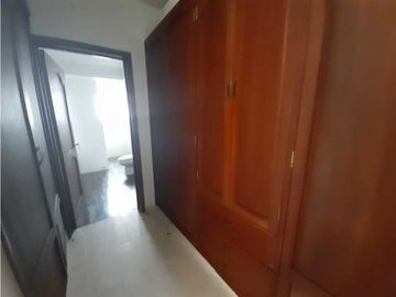 Casa de dos pisos en venta - Barrio Las Mercedes Palmira Valle