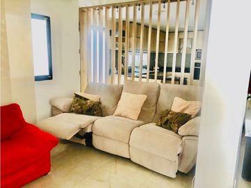 SE VENDE ESPECTACULAR CASA INDEPENDIENTE CON PISCINA EN LA CUMBRE