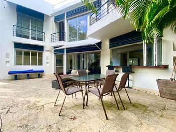 EN VENTA HERMOSA CASA EN CARTAGENA EN CONDOMINIO CON PLAYA PRIVADA