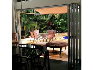 EN VENTA HERMOSA CASA EN CARTAGENA EN CONDOMINIO CON PLAYA PRIVADA
