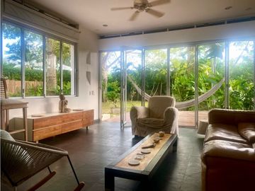EN VENTA HERMOSA CASA EN CARTAGENA EN CONDOMINIO CON PLAYA PRIVADA