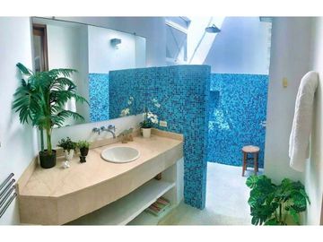 EN VENTA HERMOSA CASA EN CARTAGENA EN CONDOMINIO CON PLAYA PRIVADA