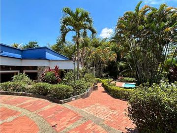 HERMOSA CASA QUINTA EN VENTA, LA MESA, CUNDINAMARCA