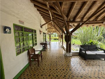 Se Vende Finca Hotel Cerca Al Parque Del Café Pueblo Tapao Quindio