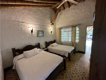 Se Vende Finca Hotel Cerca Al Parque Del Café Pueblo Tapao Quindio