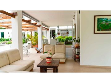 SE VENDE CASA CAMPESTRE KM 10 VIA AL EDEN - URBANIZACION EL CABRERO