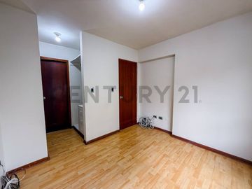 Venta dpto Duplex en Miraflores